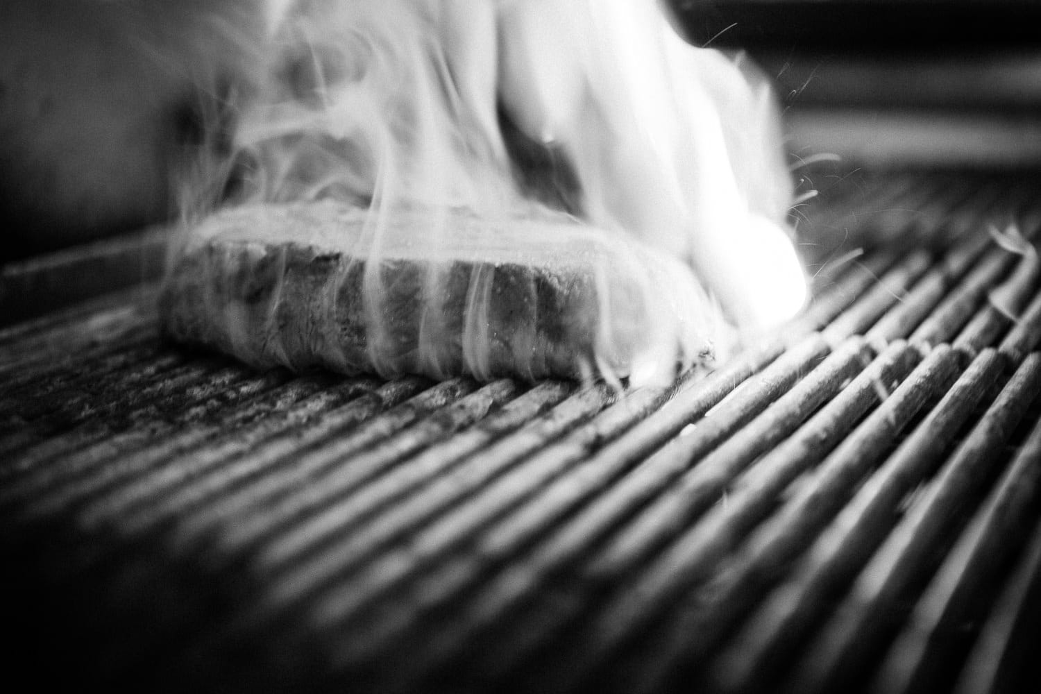 Corporate Fotografie Meats Steakhouse Fleisch auf Grill