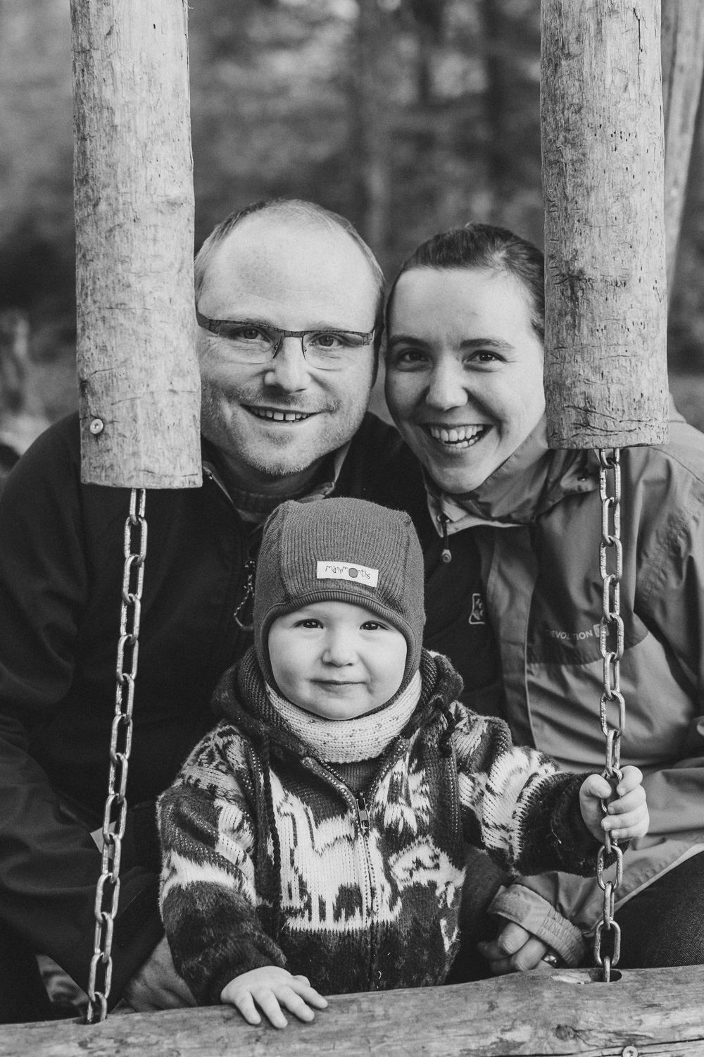 Wald Herbst Familienfotos schwarz weiss