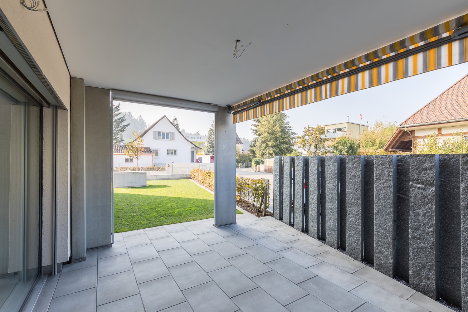 Immobilien Fotografie Tramstrasse Suhr Parterre Terrasse