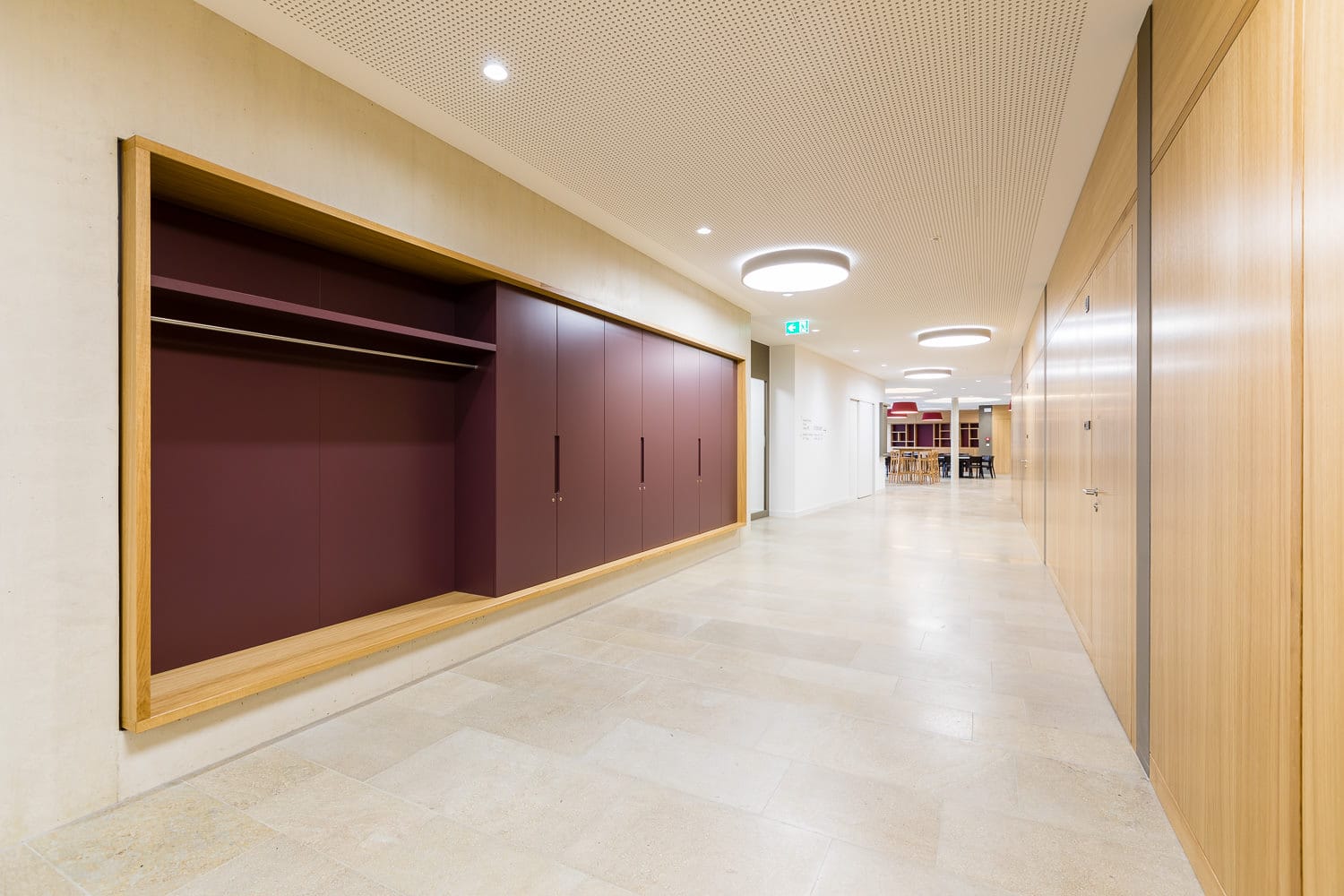 Alters- und Pflegeheim Länzerthus Etage Garderobe