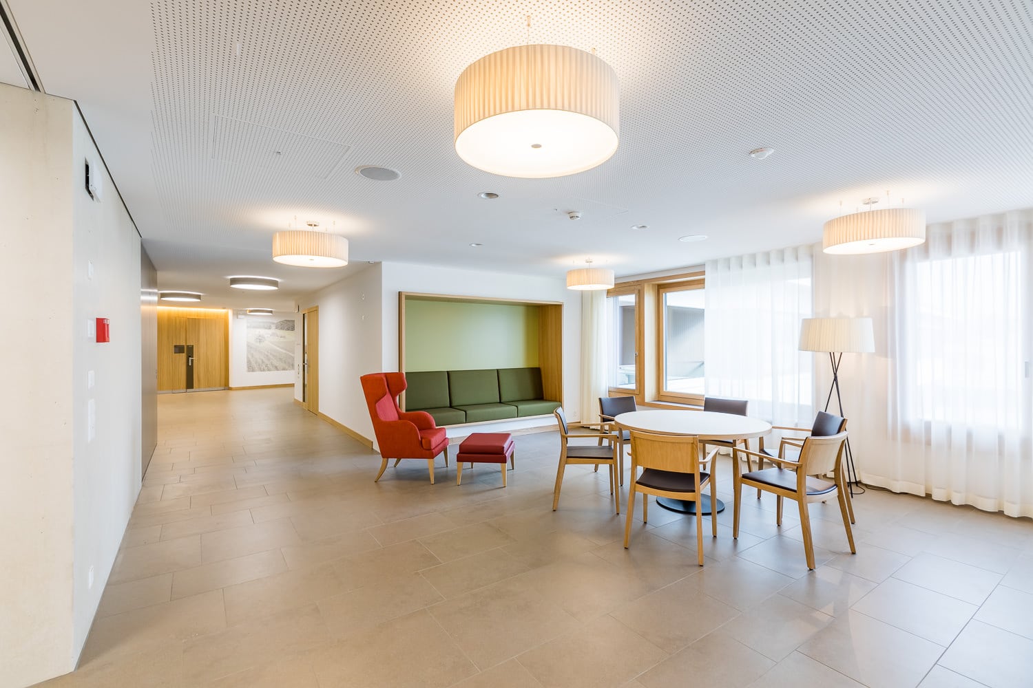 Alters- und Pflegeheim Länzerthus Leseecke Etage