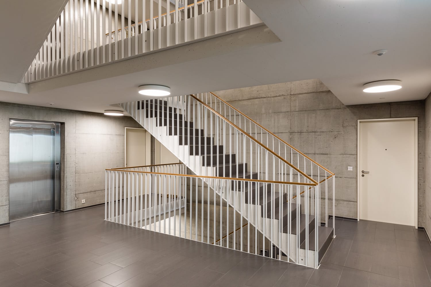 Immobilienfotografie Baufeld Suhr Treppenhaus