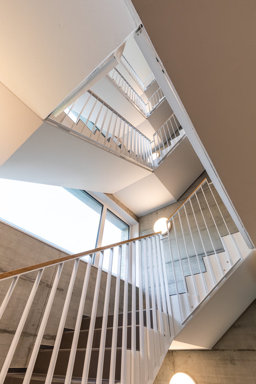 Immobilienfotografie Baufeld Suhr Treppenhaus