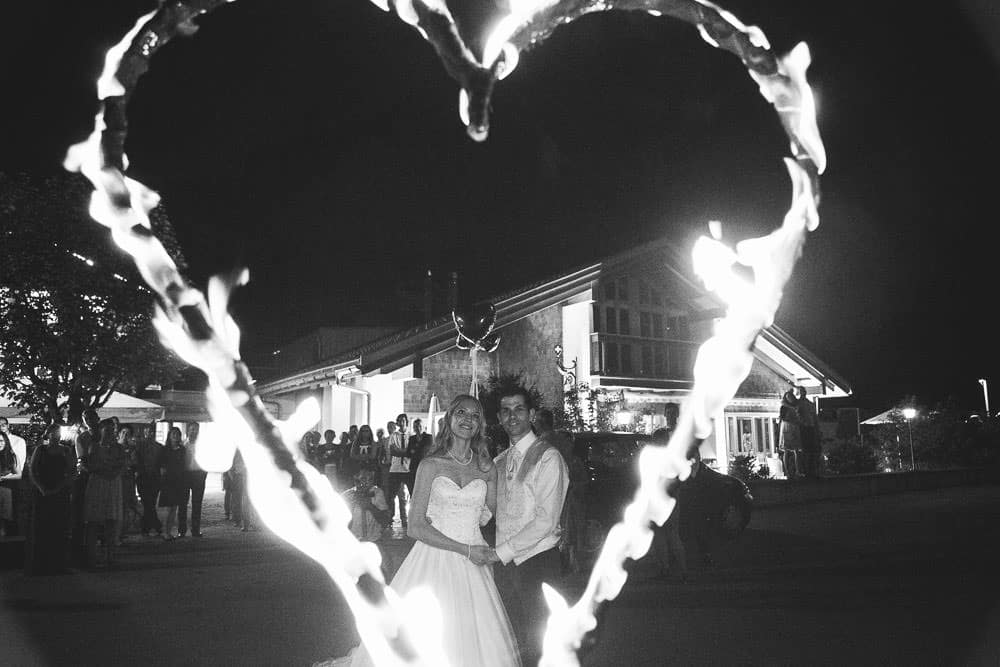Hochzeit Bürgenstock Feuerwerk Herz schwarz weiss