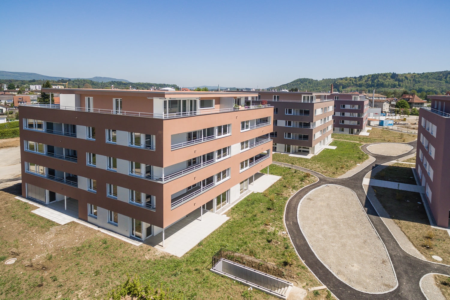 Drohne Luftaufnahme Baustelle Neubau Überbauung