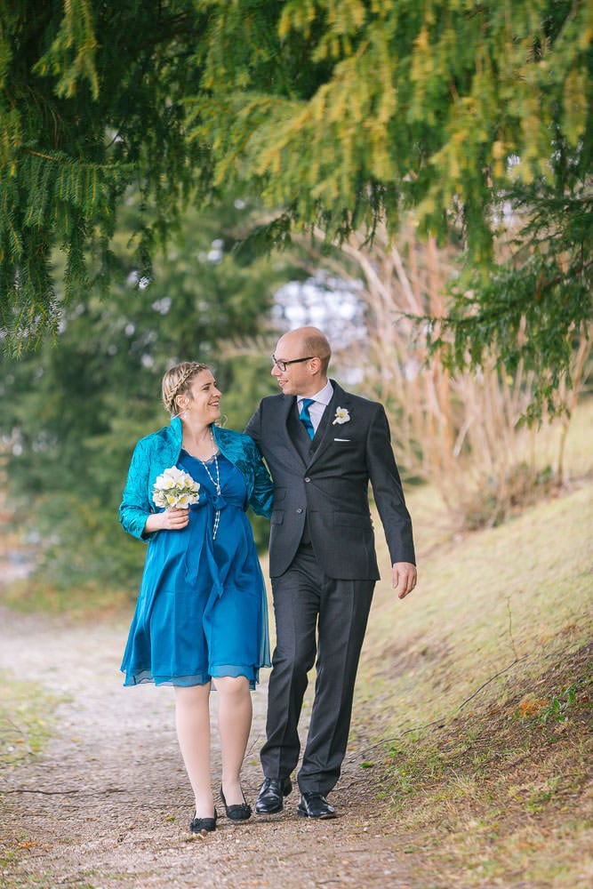 Kurzes Hochzeitskleid blau Farbe Stilrichtung