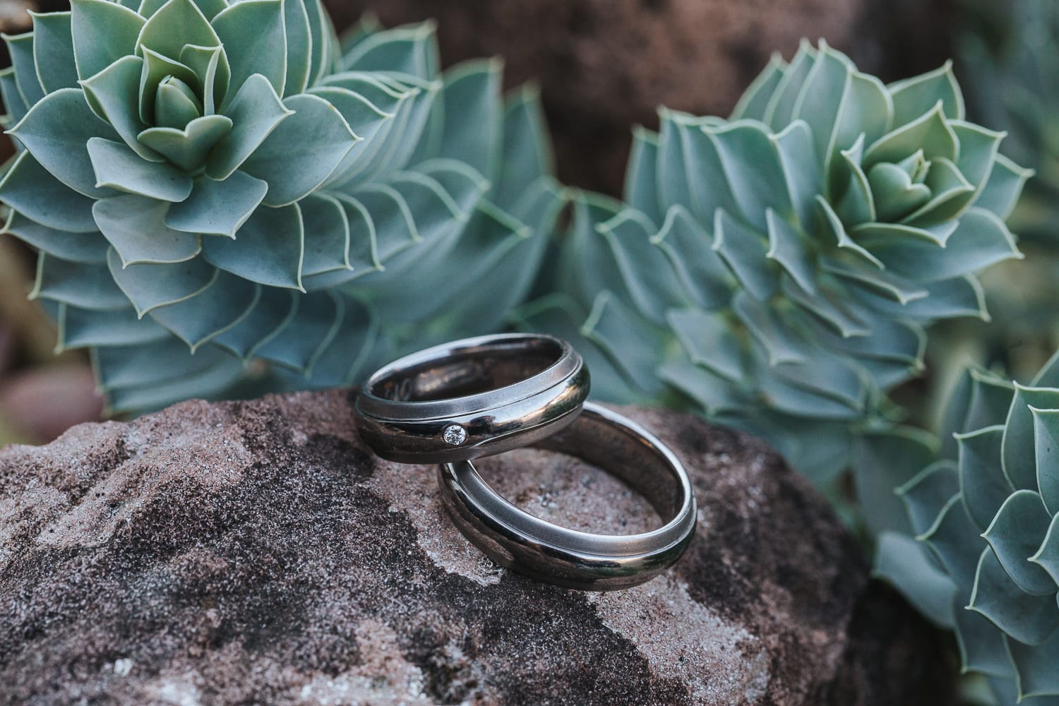 Foto Eheringe Hochzeit Stein