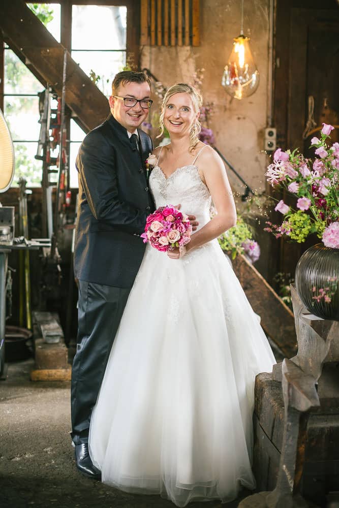 Hochzeit Location Fotograf Cham Aargau Werkstatt Brautpaar