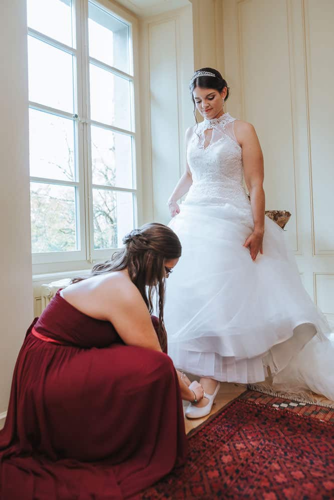 Hochzeitskleid modern Tipps Brautschuhe
