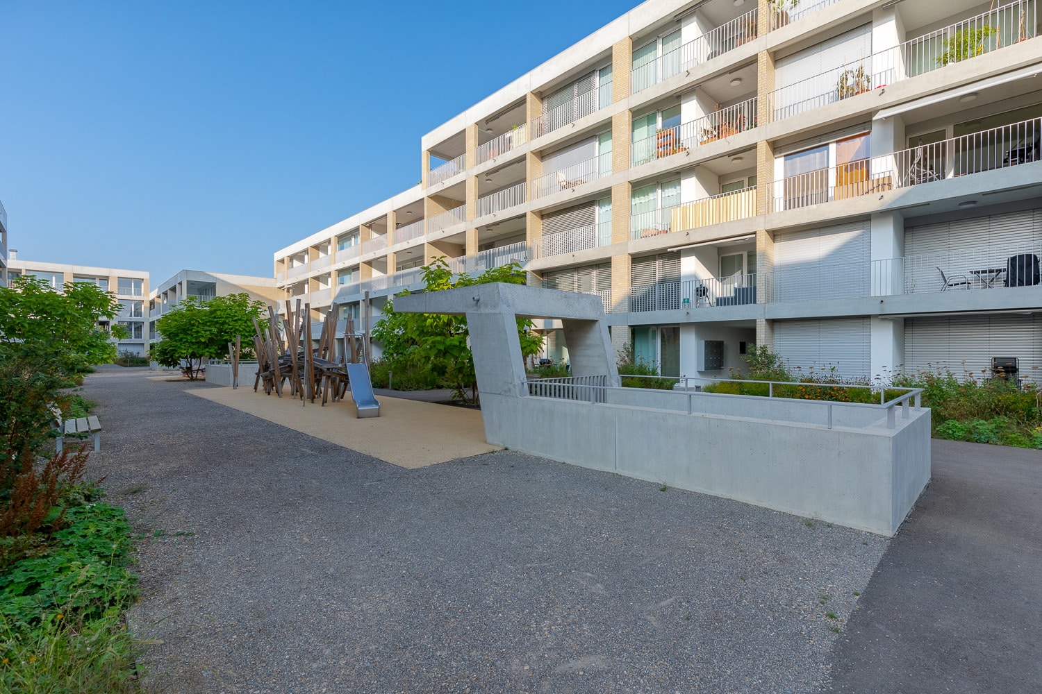 Immobilienfotografie Baufeld Suhr Park Spielplatz
