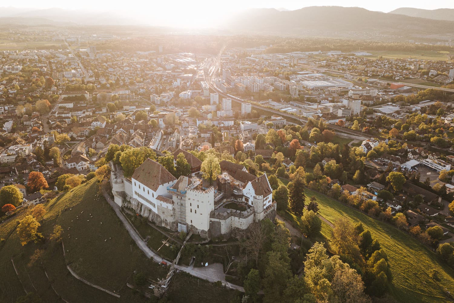 Schloss Lenzburg Luftaufnahme Drohne