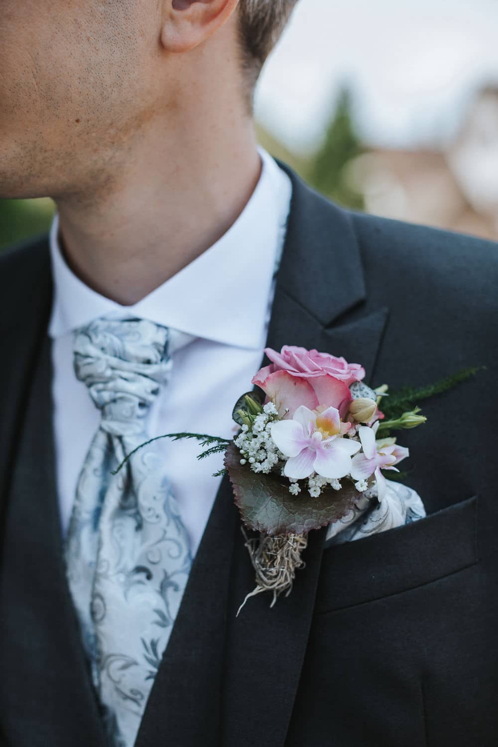 Anzug Hochzeit Blumenanstecker