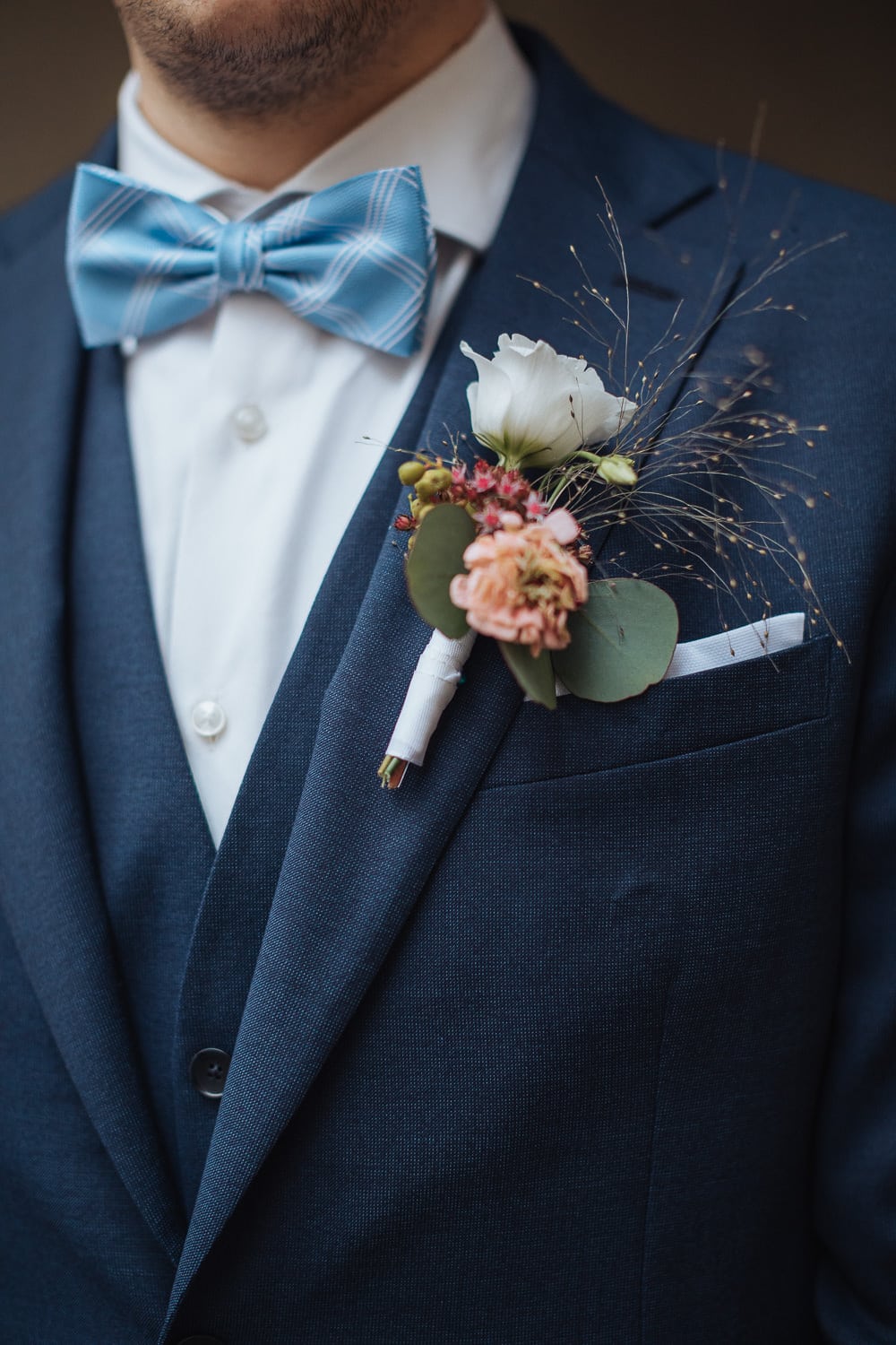 Hochzeit Anzug Blumenanstecker
