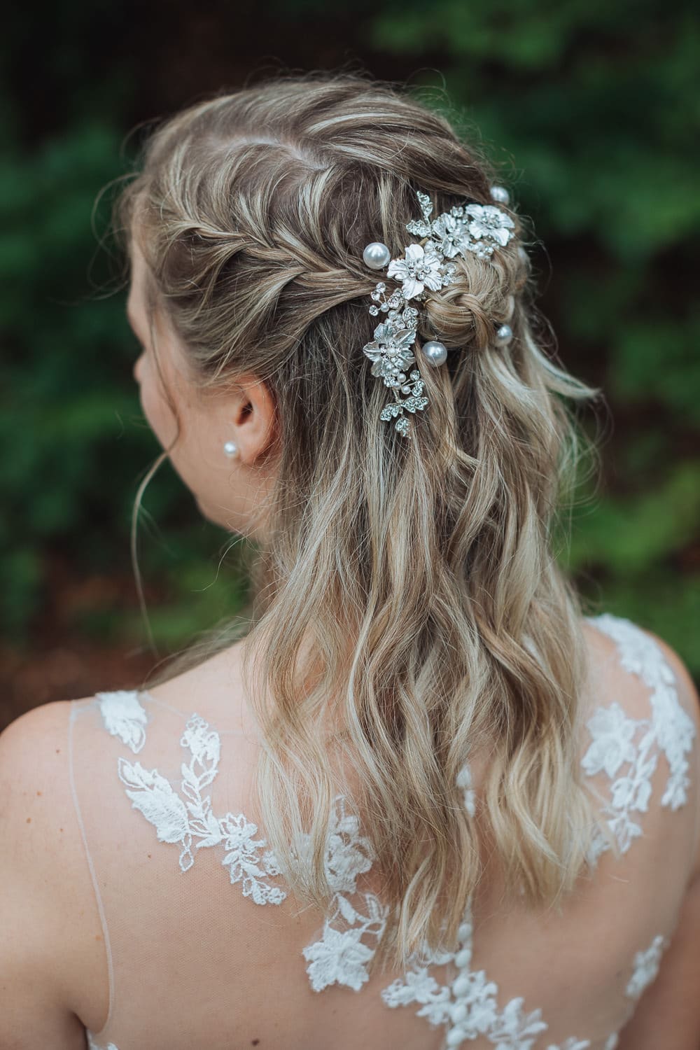 Braut Frisur Haarschmuck Einzelportrait