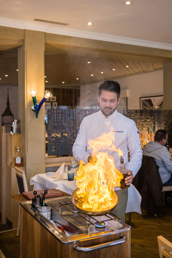 Gasthof zum Schützen Aarau Flambieren Peter Schneider