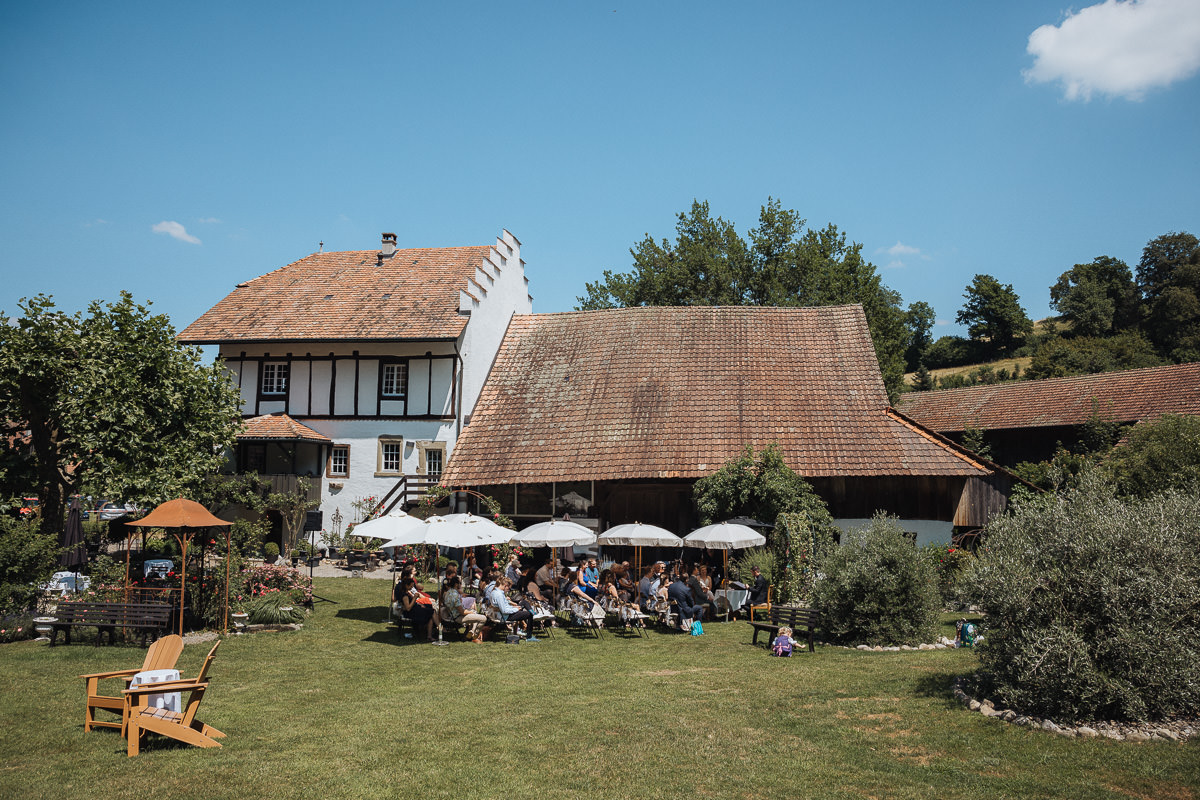 Hochzeit Claudia und Robin Hochzeitszeremonie Garten
