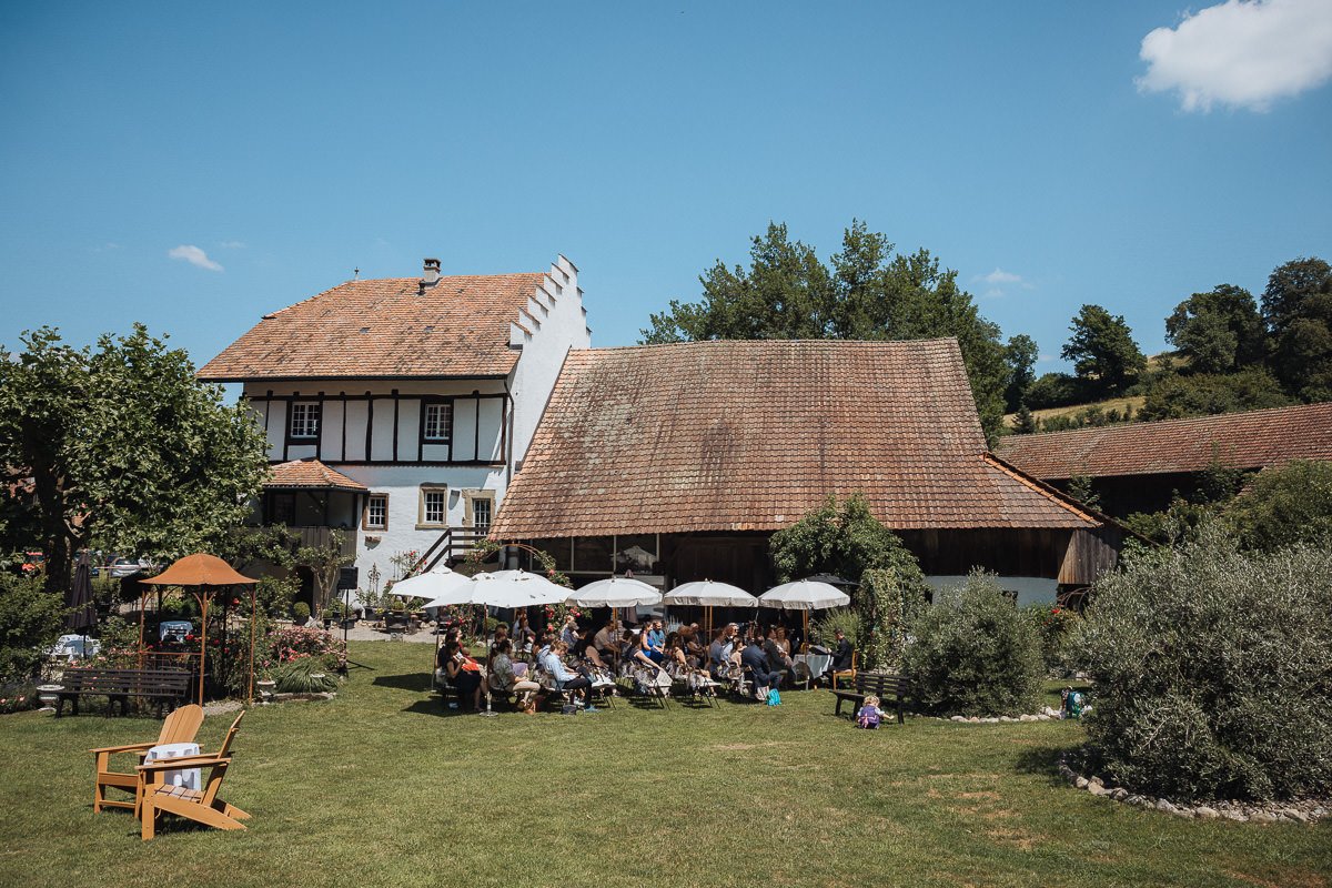 Hochzeit Claudia und Robin Hochzeitszeremonie Garten